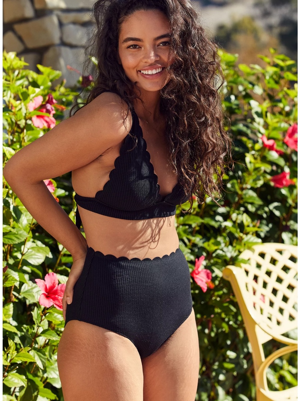 NWOT aerie Scalloped Edge Black Bikini XXL Top only